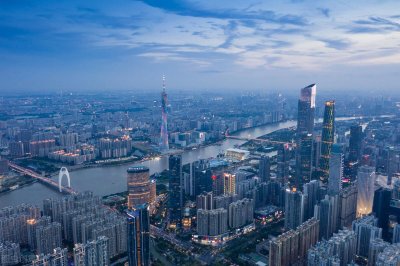 ​中国这十年，成绩斐然，取得了举世瞩目的辉煌