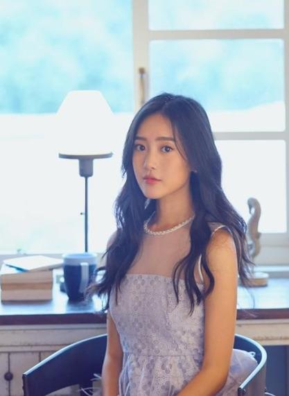 组图：内地新人王梓薇