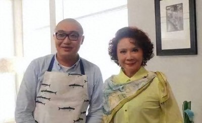 ​丁丁：是蔡明的儿子，事业有成是蔡明的骄傲，至今37岁仍未婚