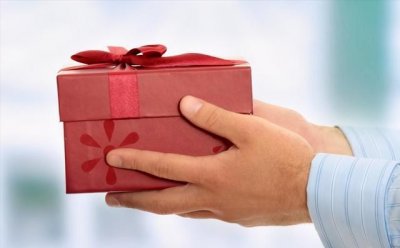 ​给领导送礼的技巧及说话技巧（送礼时要掌握6个说话技巧）