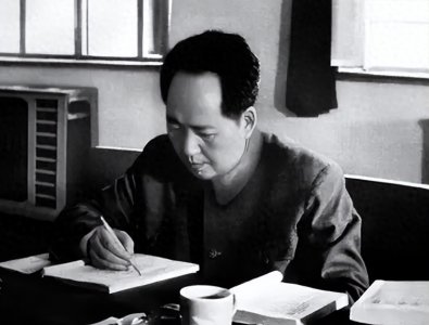 ​他是老蒋的爱将，红军的死敌，1948年被俘后，毛主席：送我这里来