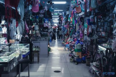 ​没落的不止是南大街？实拍路桥小商品市场，揭秘最真实的生存状况