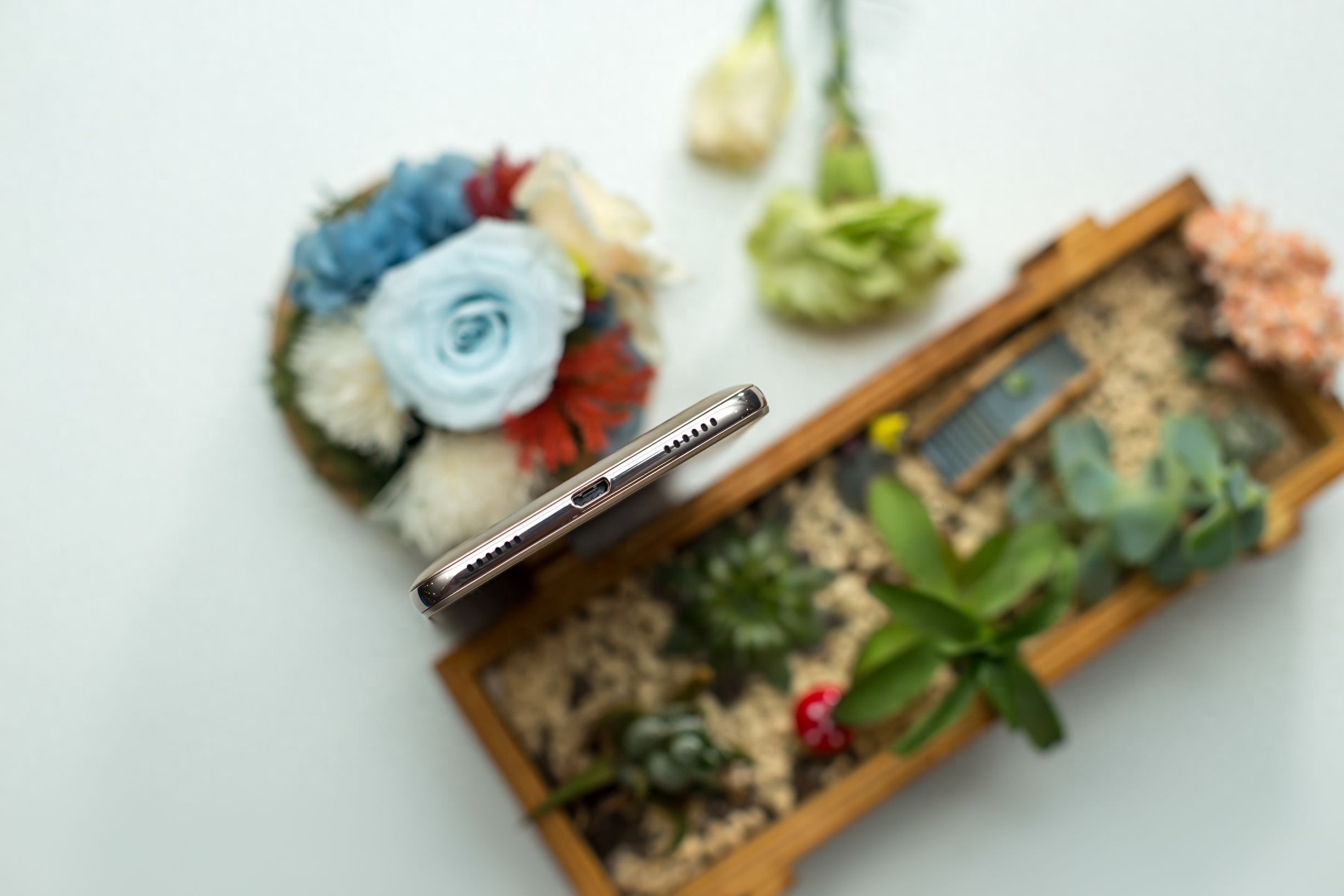 699的手机什么时候变那么美了 荣耀畅玩5A图赏