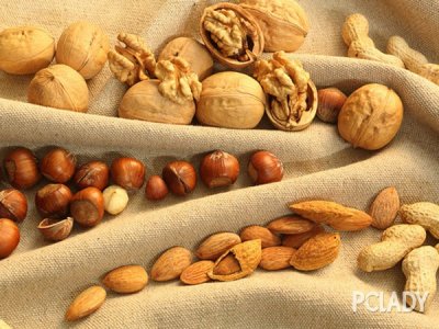 ​乌发食谱 4个食谱吃出完美黑发