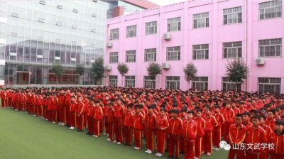 ​山东聊城少林武校摔跤队精彩训练