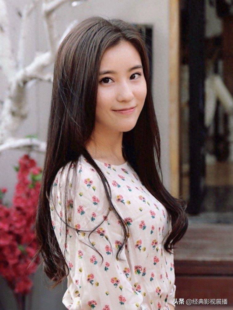 “北电最美女生”鲍天琦