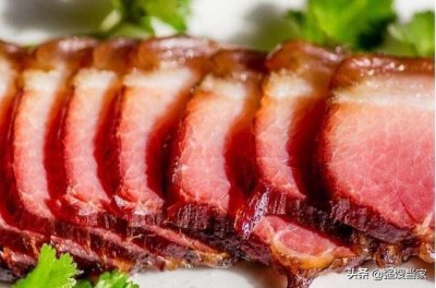 ​蒸腊肉，很多人都会忽略关键2步，牢记6诀窍，腊肉又香又好吃！
