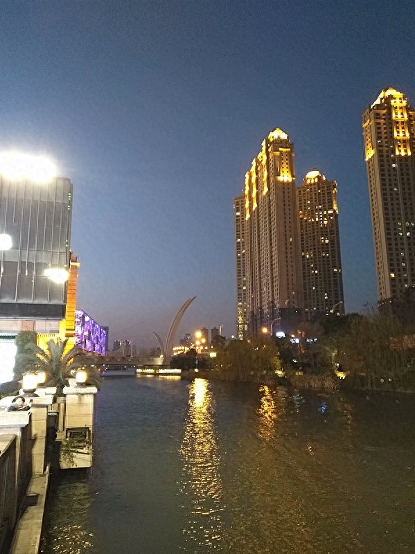 楚河汉街，大武汉的繁华和美（附旅行攻略）