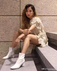 ​钟舒漫离开英皇！师妹都比她红？不受捧所以只有一首《给自己的信》？