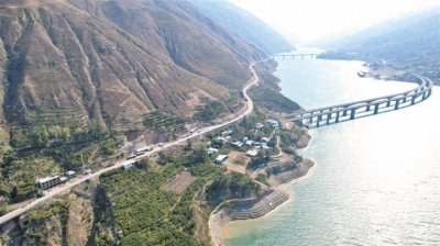 ​搬出“深山沟” 住进“幸福村”