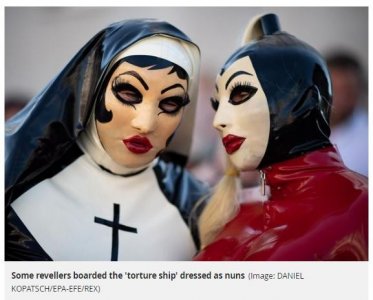 ​热浪也阻挡不了的热情，近500人登上“酷刑船”，参与BDSM狂欢