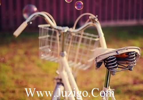 吃泡面的朋友圈说说吃泡面的朋友圈说说伤感(精选45句)