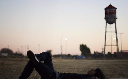 比较经典的悲伤的歌词 感慨伤感歌词的句子