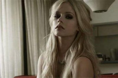 ​简短的唯美伤感句子摘录30条