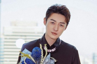 ​男星胡耘豪被曝出轨！曾多次转账给小三，前妻直接公开聊天记录