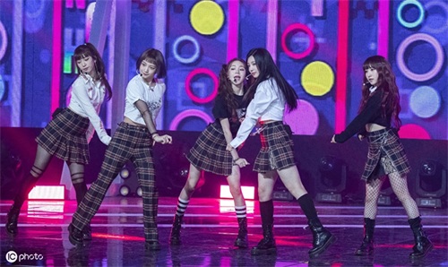 Rocket Punch组合，展现你的美