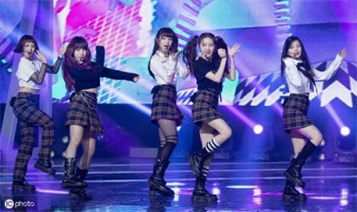 ​Rocket Punch组合，展现你的美