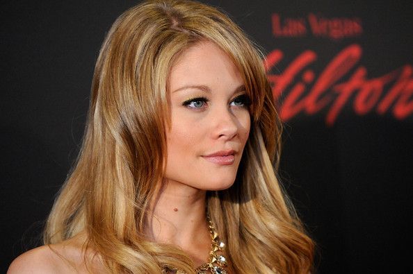 金伯利·马图拉个人资料写真作品