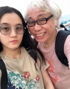 ​林靖恩回应李坤城离世后的生活困境：精神健康和未来展望