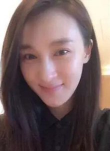 ​42岁乐珈彤生活近照：嫁给富商生活幸福安逸，两个儿子可爱帅气