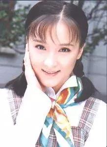 42岁乐珈彤生活近照：嫁给富商生活幸福安逸，两个儿子可爱帅气