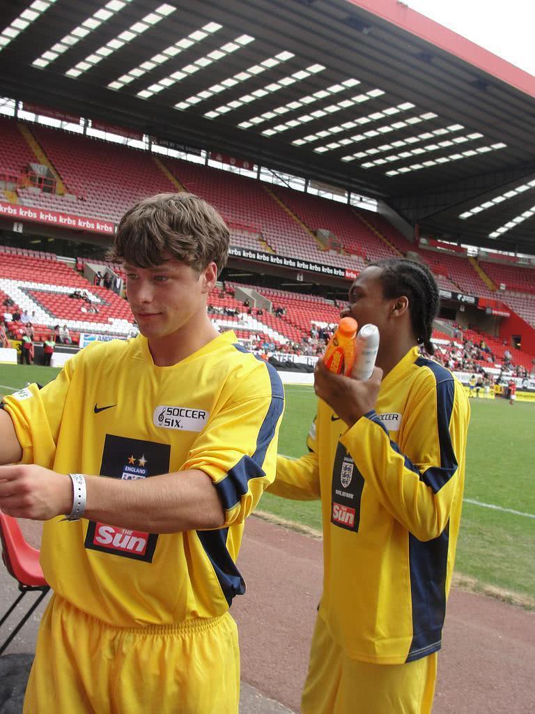 麦切·赫威个人资料写真作品