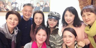 ​新版红楼梦袭人扮演者(87版＂袭人＂近照曝光)