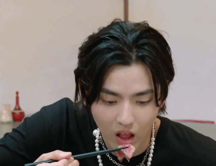 吴亦凡叫赵今麦傻瓜是真的吗？曝两人私下真实关系吴亦凡喜欢她吗