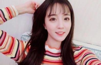 莉哥黑森林是什么(莉哥获得莉三万称号)