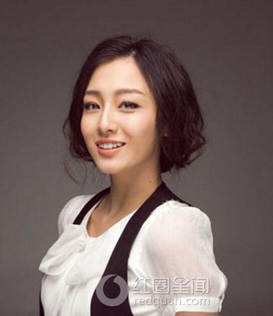 叶青整容前后照片对比 叶青素颜照漂亮吗