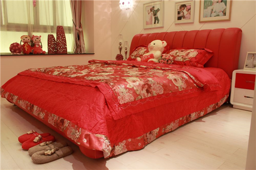 结婚前一晚需要压床吗有什么讲究 压床娃娃用完怎么处理能扔掉吗