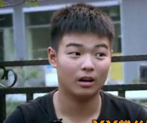 梁佳铭家里有钱吗 几千万资产却视父亲为仇敌