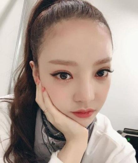 具荷拉整容威胁演艺事业(具荷拉大方承认整容问题)