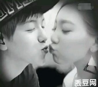 ​伯贤泰妍又重新在一起复合后调情ins?边伯贤还喜欢金泰妍接吻照片