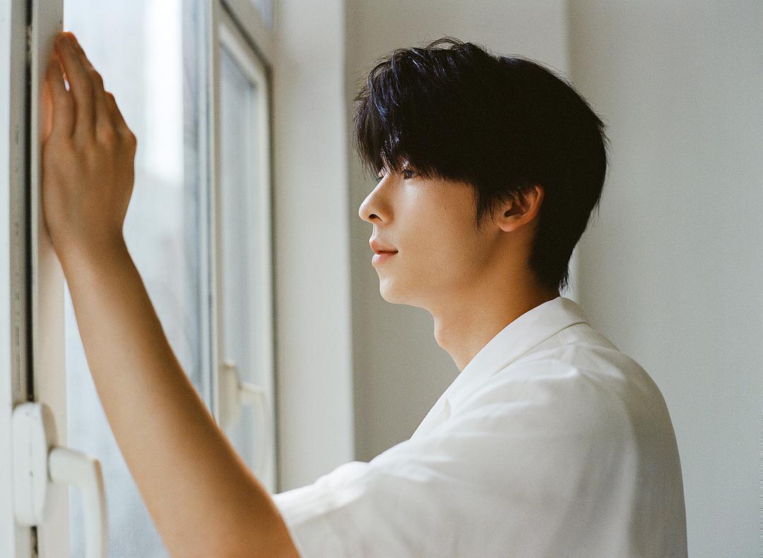 许光汉个人资料写真作品