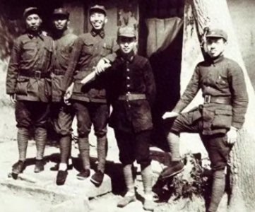 ​陈伯钧是359旅首任旅长，为何刚上任就被王震取代？1记耳光惹大祸