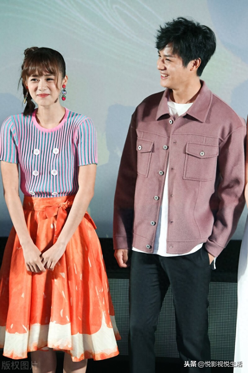 被誉为“猫系小鲜肉”的郑业成，不仅俊朗帅气，对待事业十分敬业