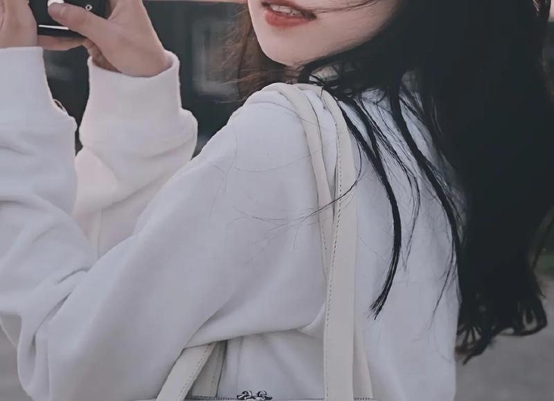  觉得自己卑微的短句选录96条