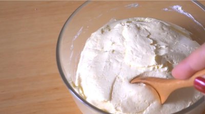 教你在家自制丝滑的奶油,2分钟解决,做法和配方都教你