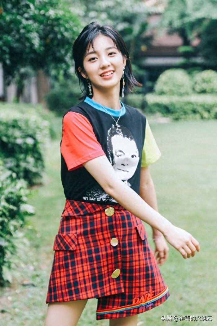 万鹏的风格照十分惊艳!