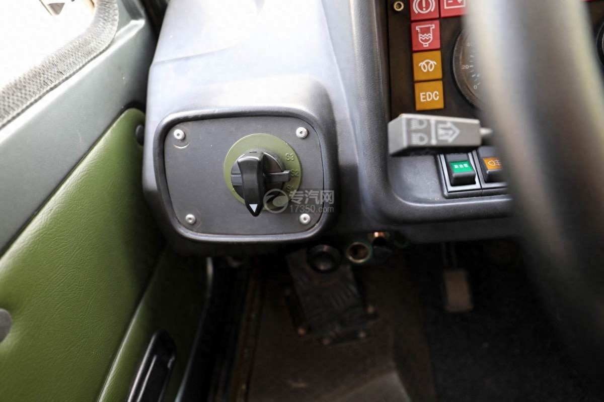 霸气房车之依维柯四驱越野房车