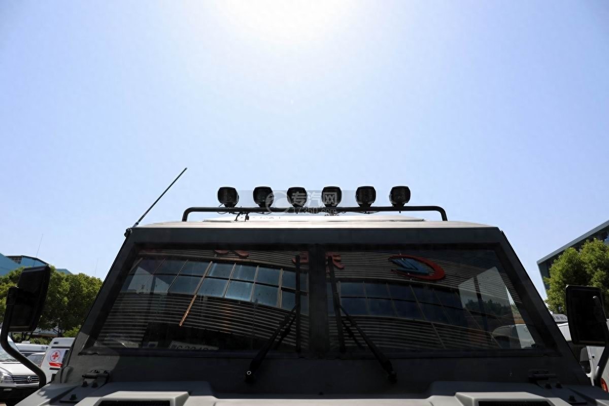 霸气房车之依维柯四驱越野房车