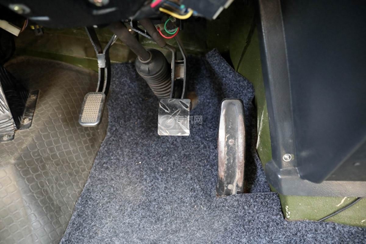 霸气房车之依维柯四驱越野房车