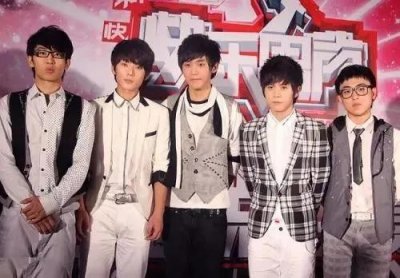 ​陈翔：一场洗不白的青春烟火