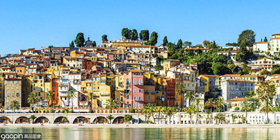 一个色彩明艳气味芬芳,鲜花和柠檬树点缀的小镇——法国芒顿小镇