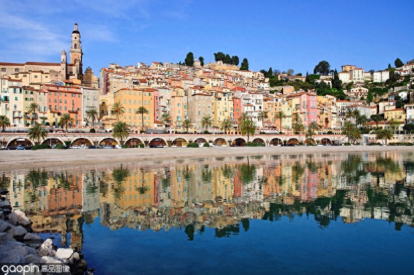 一个色彩明艳气味芬芳,鲜花和柠檬树点缀的小镇——法国芒顿小镇