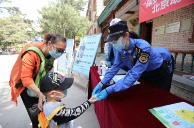 ​动物园里来了城管队员！联合巡查执法，倡导文明游园