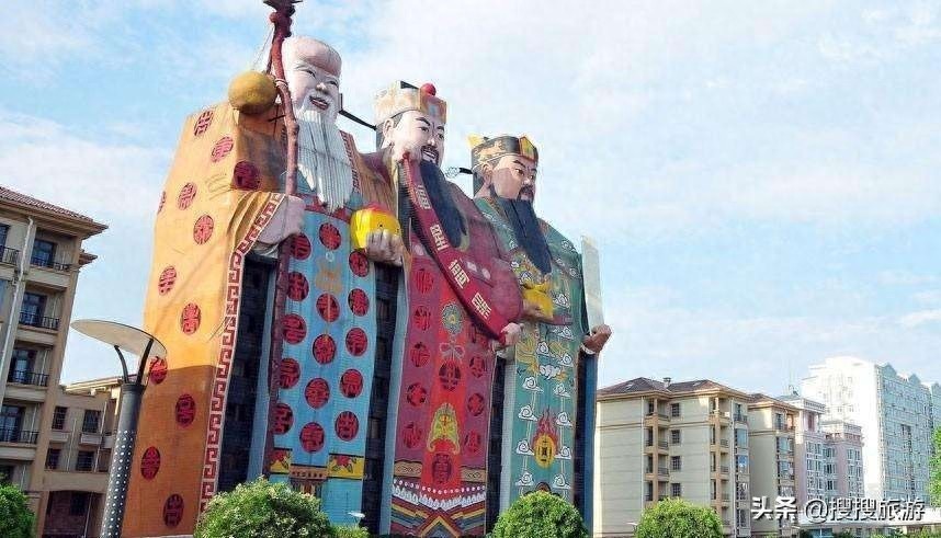 中国奇妙的建筑：三仙下凡，不仔细看都不知道它是个酒店