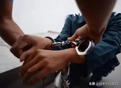 ​谁动了我的身份证？照片引出惊天血案，2003年旅馆女尸案侦破始末