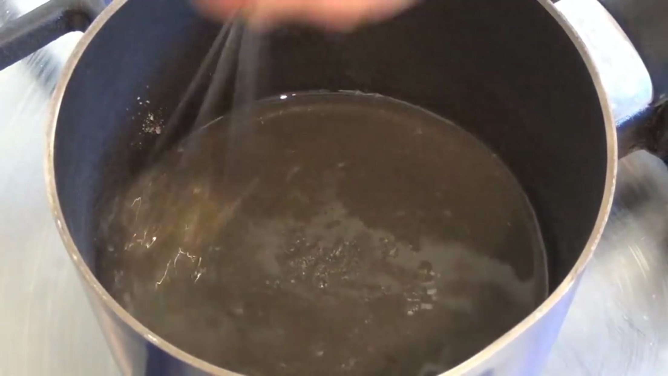 简单三步用牛奶做打发奶油，省事省钱还不快学